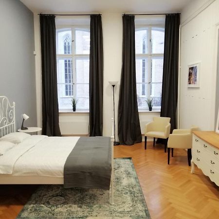 Filinhome Zmaj Jovina Suite 노비사드 외부 사진