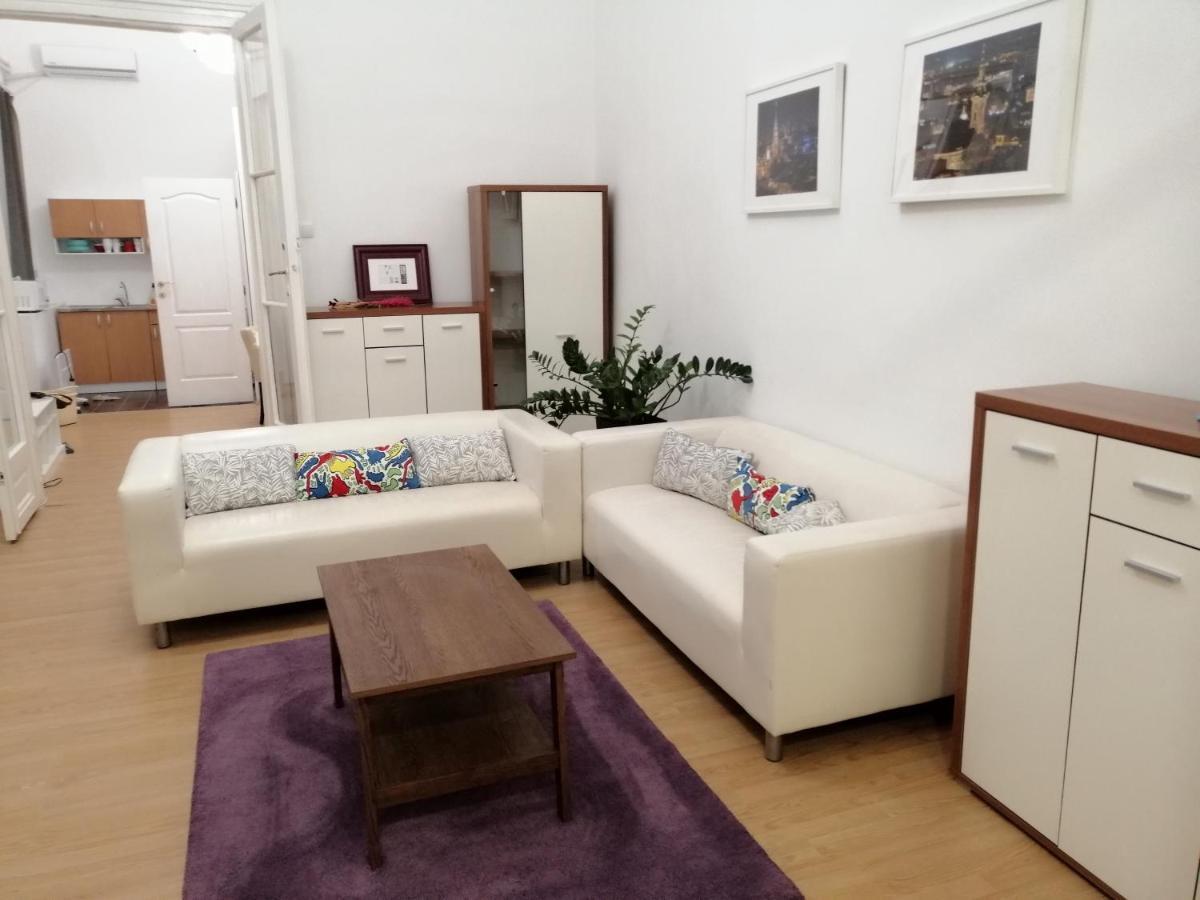 Filinhome Zmaj Jovina Suite 노비사드 외부 사진