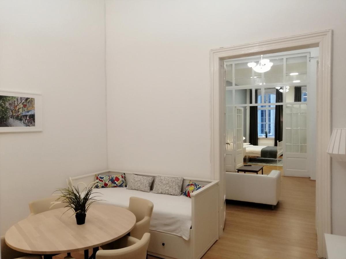 Filinhome Zmaj Jovina Suite 노비사드 외부 사진
