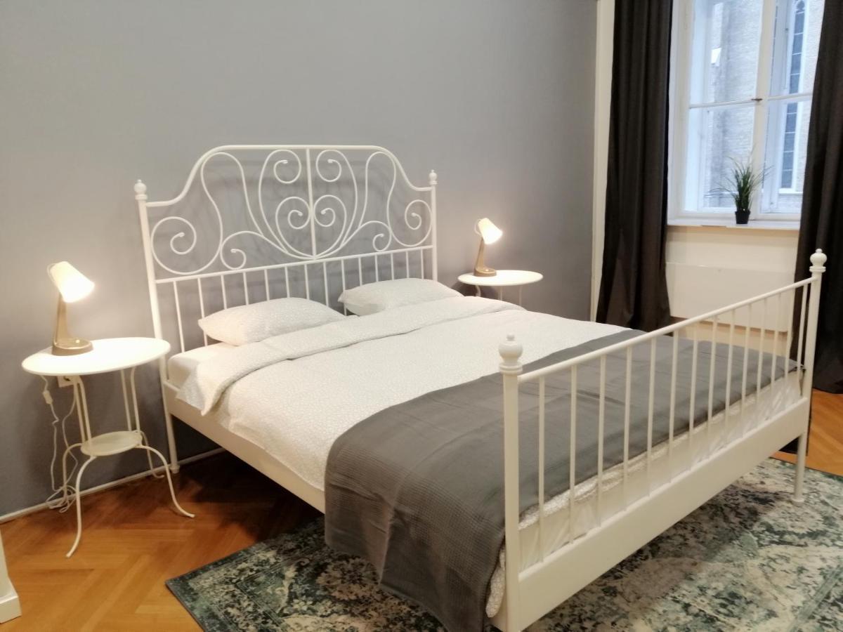 Filinhome Zmaj Jovina Suite 노비사드 외부 사진